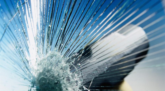 ¿Cómo fue descubierto el vidrio de seguridad? vidrio cristal seguridad tecnologia