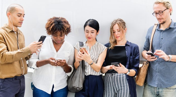 4 Pasos Para Detener la Dependencia hacia tu Smartphone Detener-la-Dependencia-hacia-tu-Smartphone